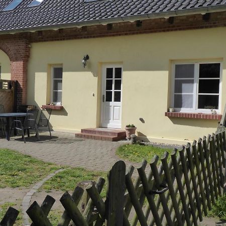 Ferienwohnung Ostseewald Rostock Exterior photo